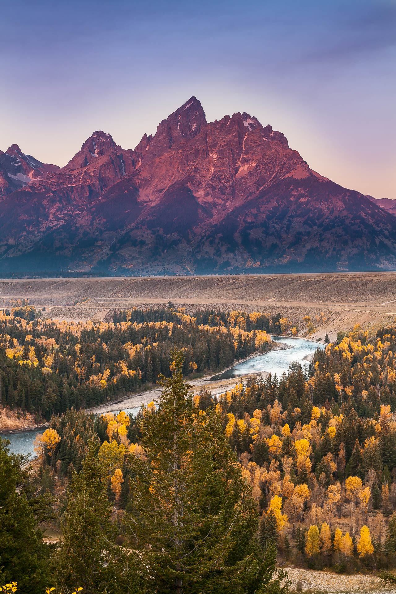 Sunrise on the Grands Tetons and the Snake River
